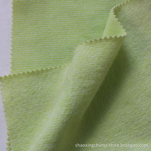 100 Polyester-Plattenmuster beide Seiten bürstete eine Seite Anti-auf-gedrucktes polares Fleece-Stoff für Kleidungsstücke Customized Color